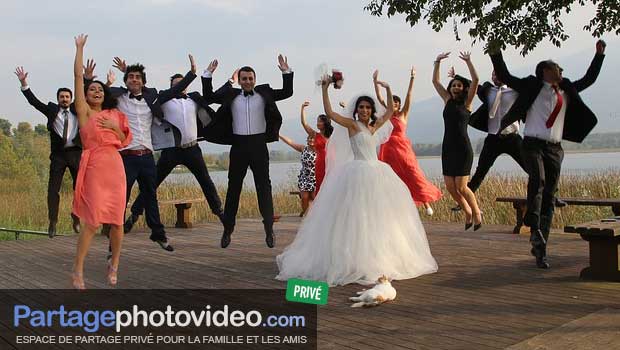 Créer un blog pour son mariage : partagez albums photos, souvenirs et vidéos de mariage seulement avec vos invités